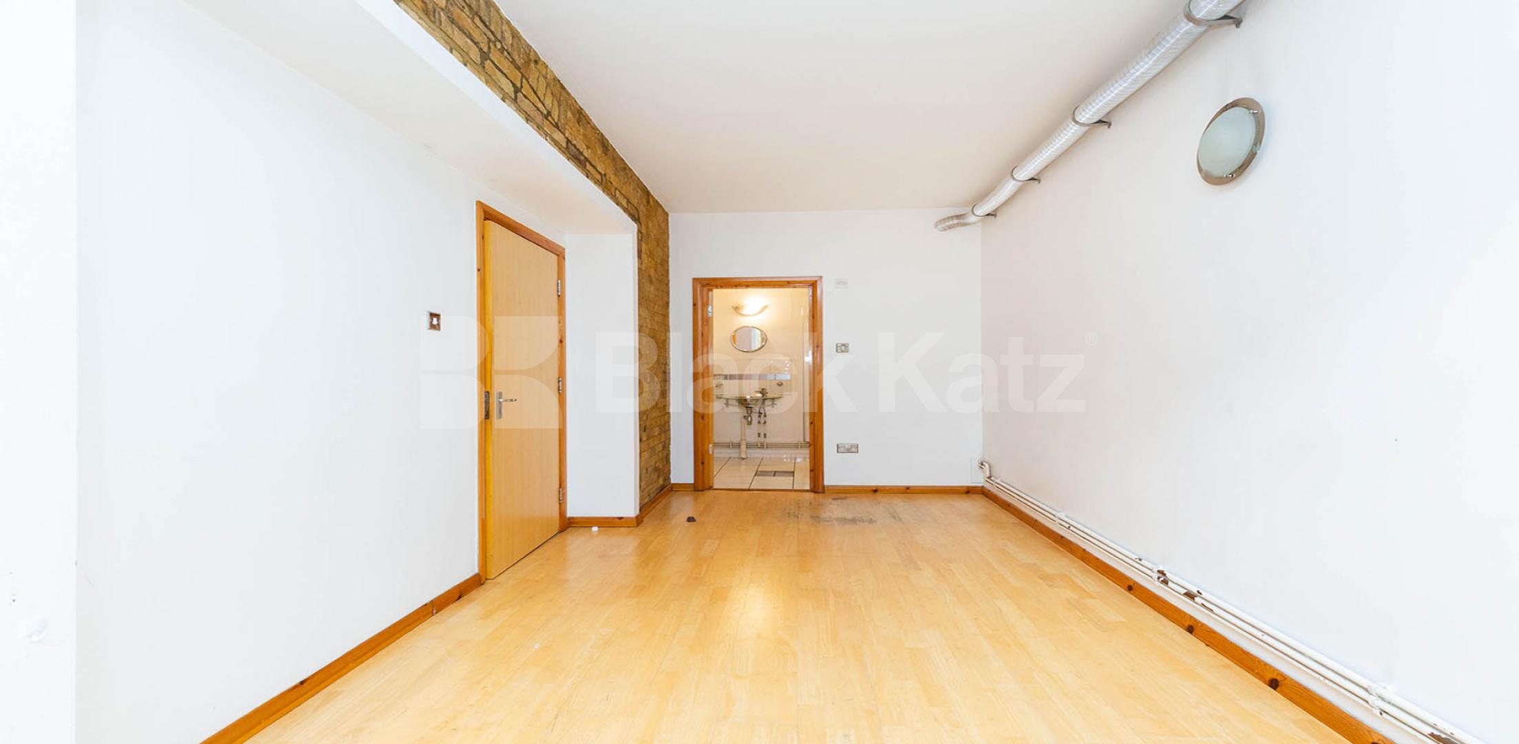 			2 Bedroom, 1 bath, 1 reception Apartment			 SPRINGFIELD HOUSE LOFTS-TYSSEN STREET, DALSTON/HAGGERSTON